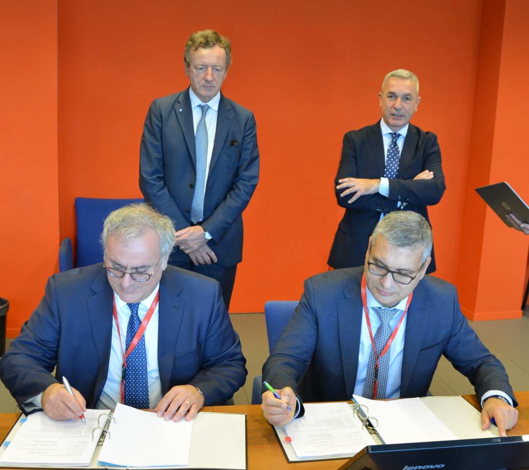 Nicola Zaccheo (SITAEL), Roberto Battiston (ASI), Carlo Elia (ESA), Antonio Garutti (ESA) 