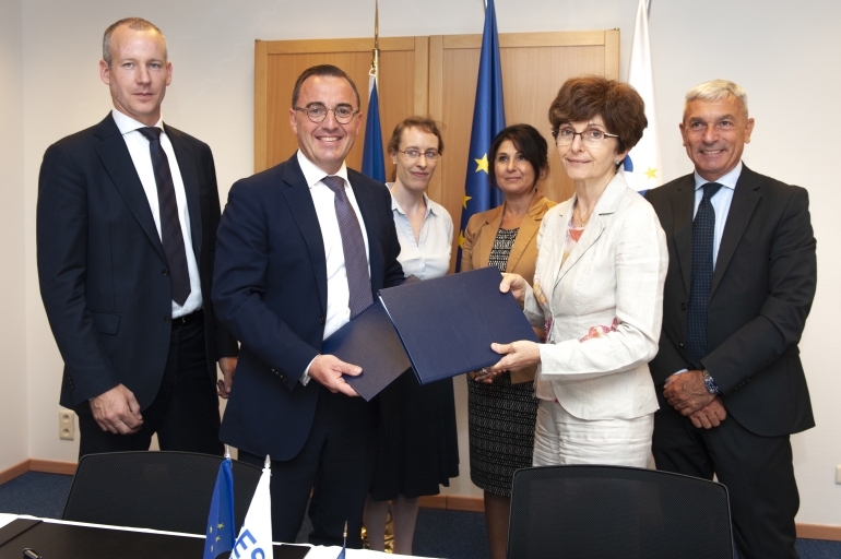 Nicolas Warinsko, General Manager SESAR Deployment Manager and Magali Vaissiere, Director of Telecommunications and Integrated Applications at ESA