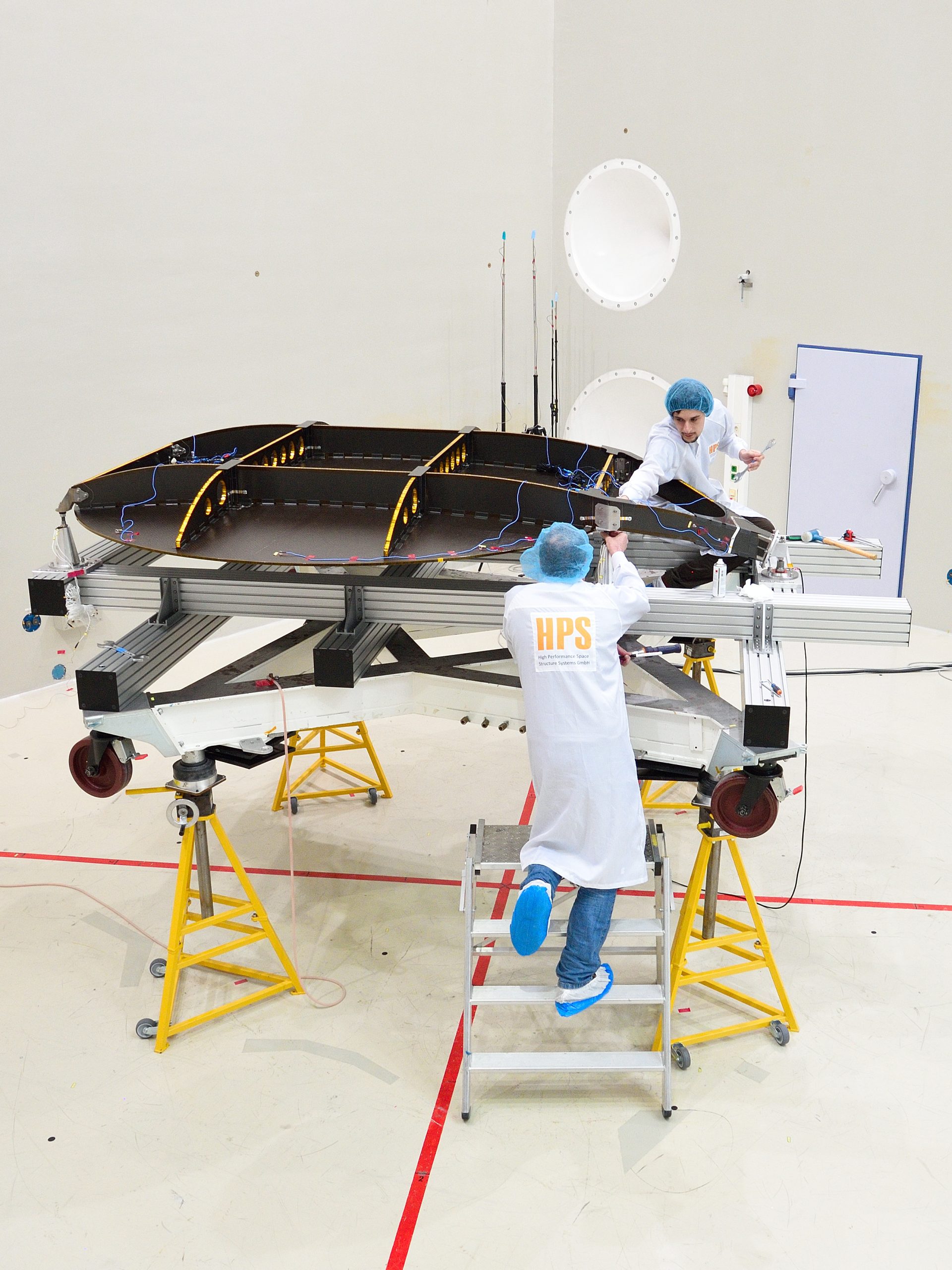 The 2.4 m Q-band reflector  (Image credit: HPS GmbH) 