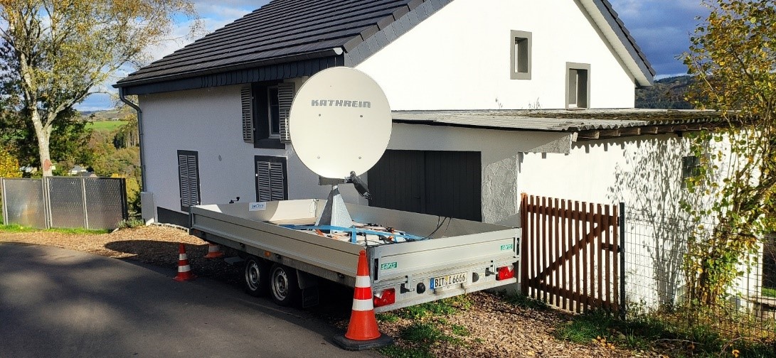 UT2 Antenna Installation