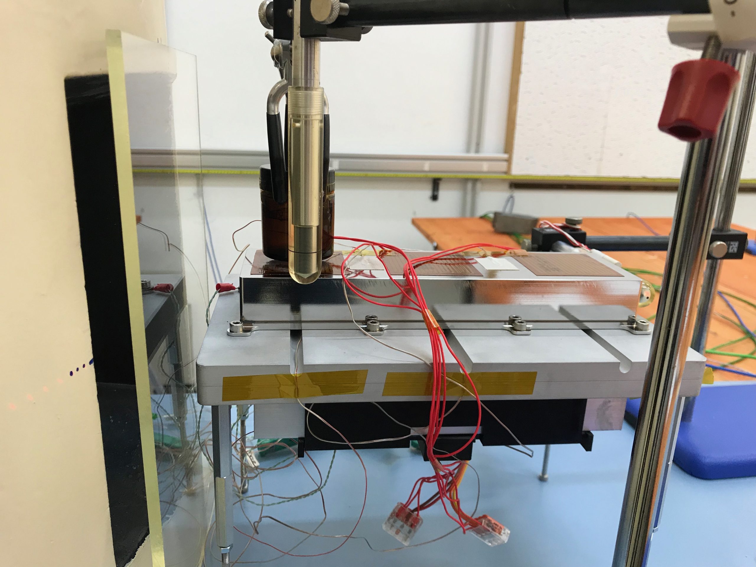 Electro Hydrodynamic Pump on space irradiation test  bench
